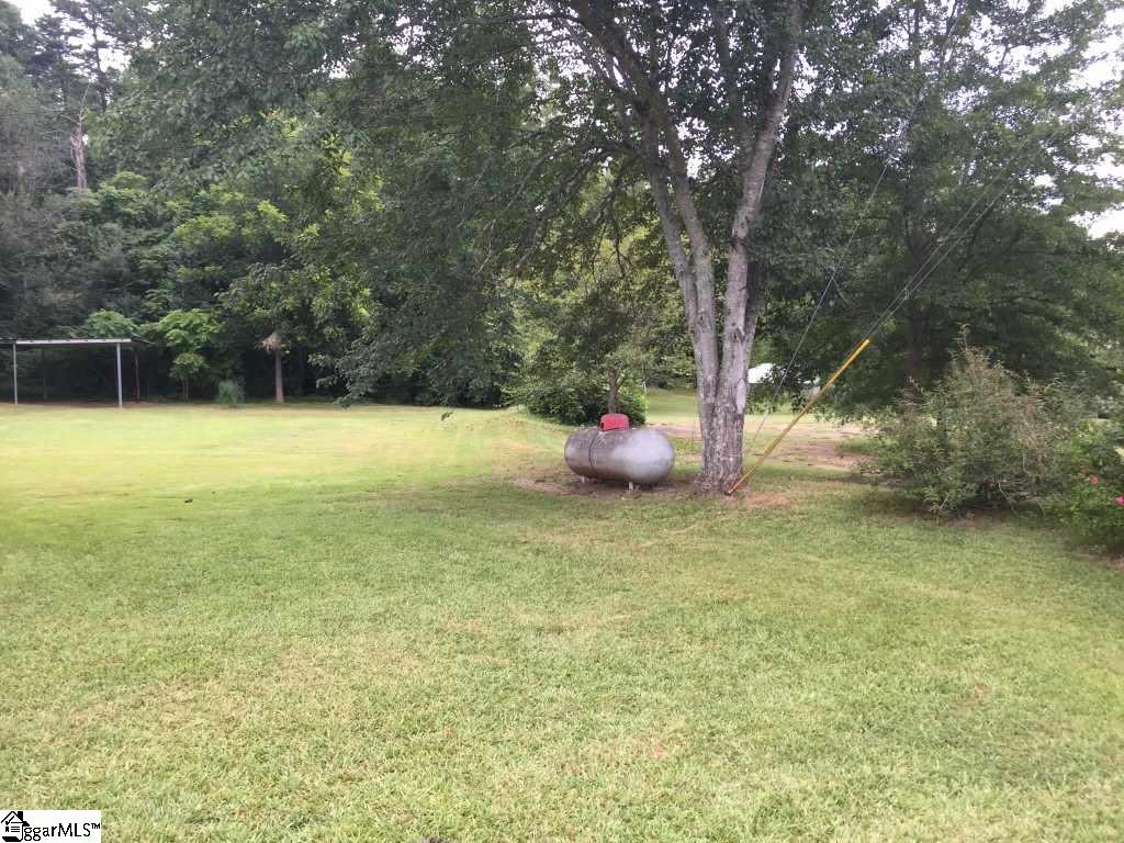 4118 State Park Road Greenville, SC 29609 - Photo 4 of 23