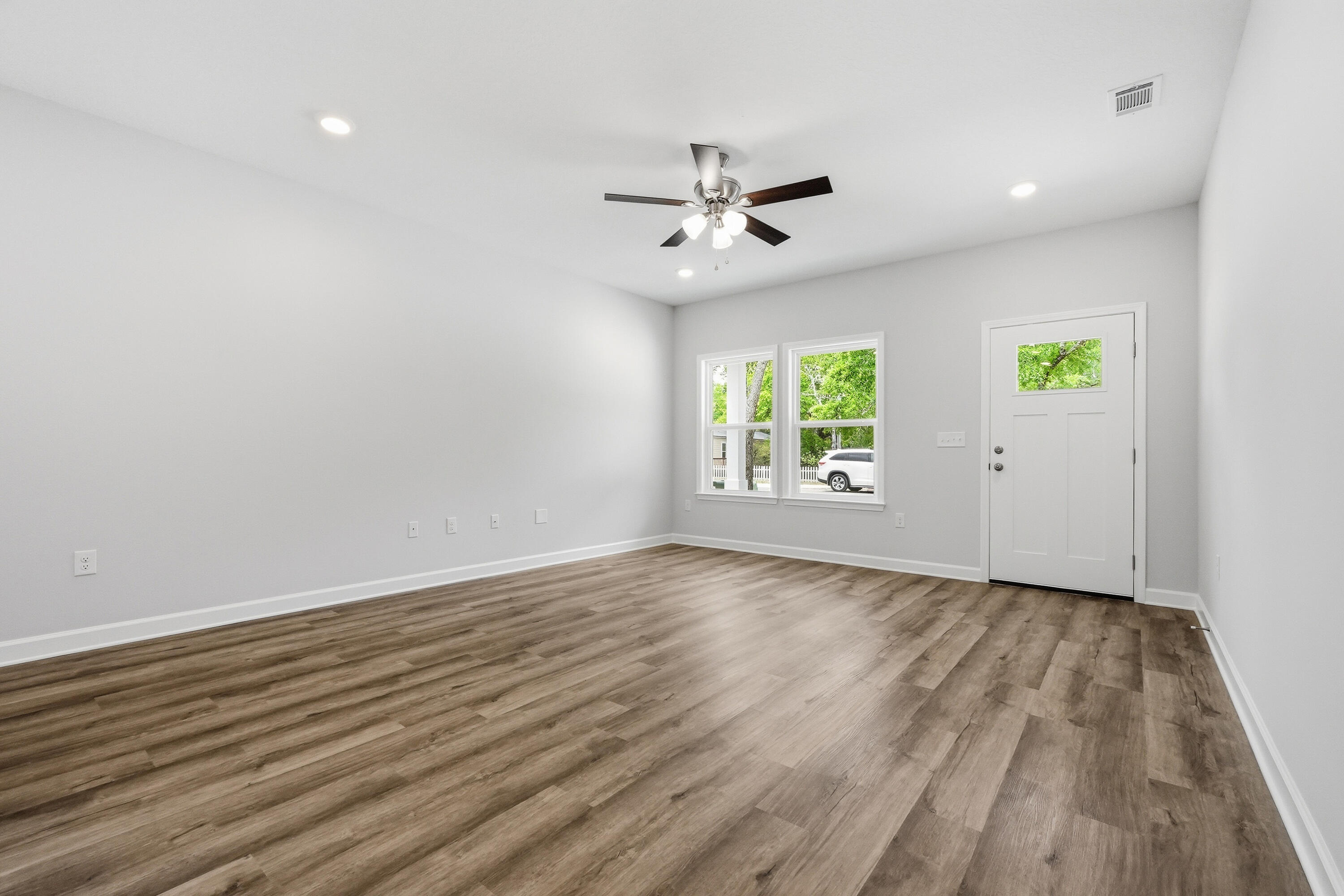 174 Caswell Branch Road Freeport, FL 32439 - Photo 4 of 25 174 caswell branch-6