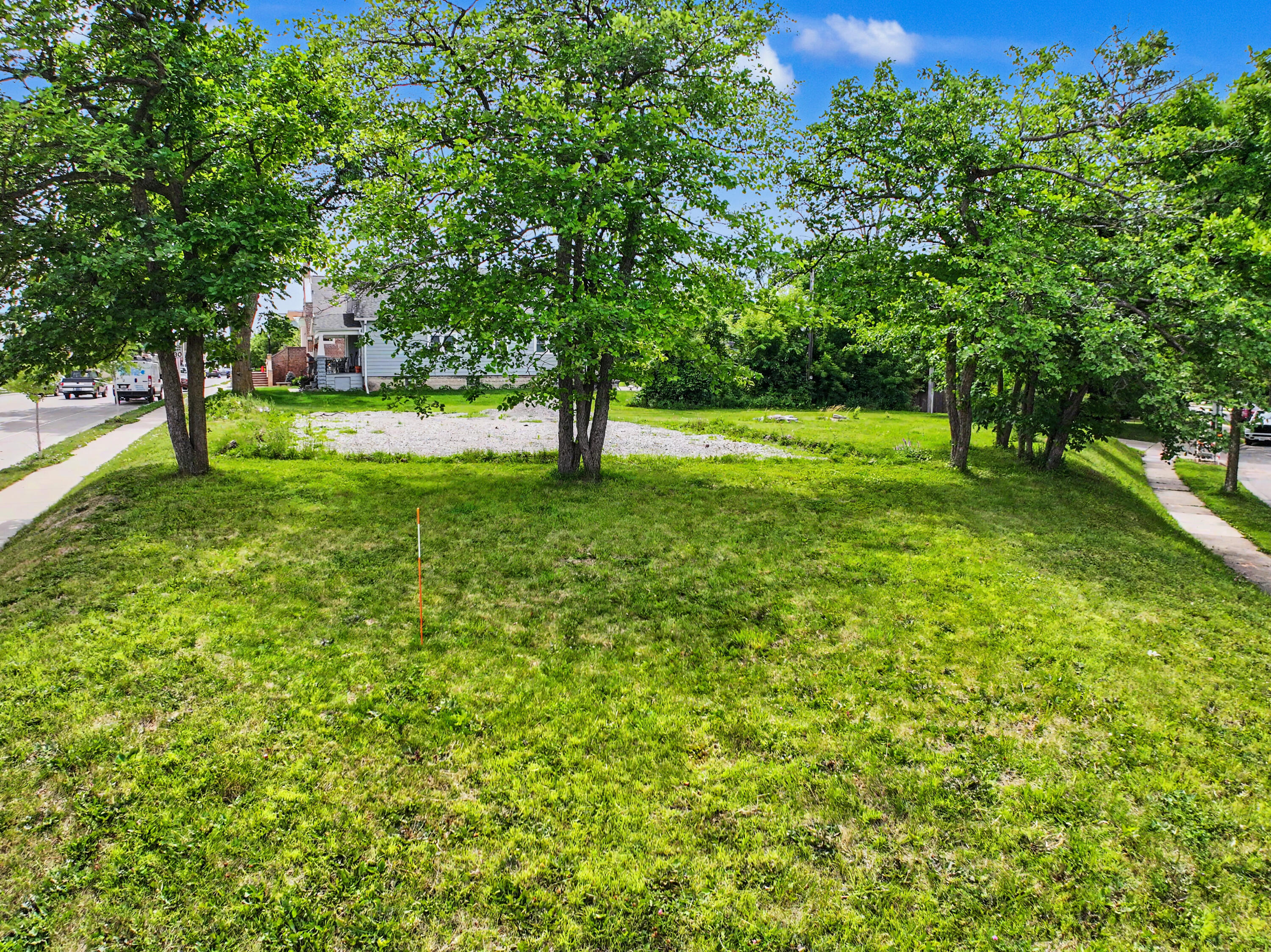 66 Beloit Road West Allis, WI 53219 - Photo 5 of 6 66 W Beloit Rd