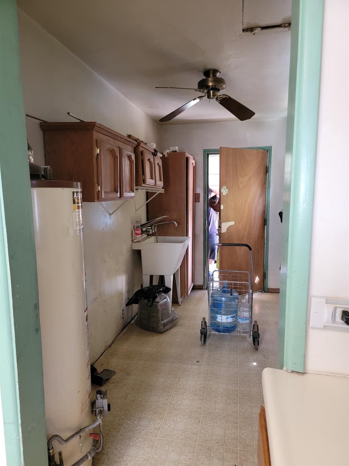 1024 E Street Reedley, CA 93654 - Photo 17 of 20 a room with gym equipment and a mirror