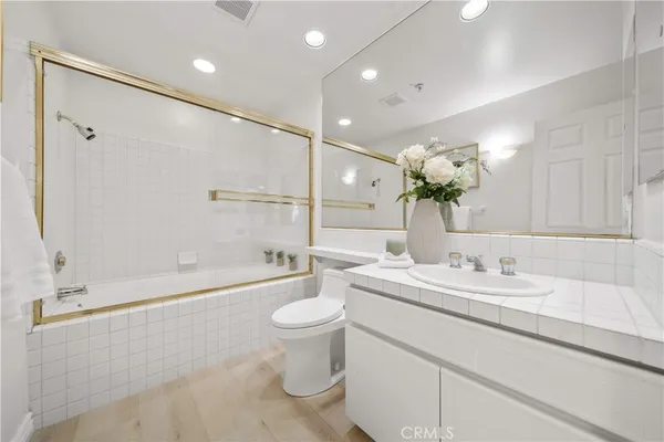 $820,000 | 2233 Martin, Unit 204, Irvine, CA 92612