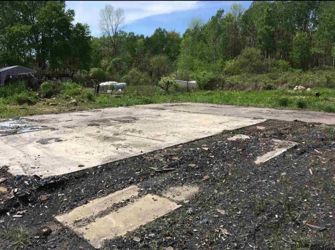 185 Waite Road Amsterdam, NY 12010 - Photo 2 of 4 Photo 2
