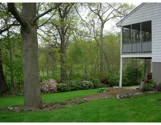 76 Stony Brook Road Belmont, MA 02478 - Photo 12 of 13 Gallery Image 12