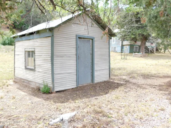 a view of a yard with snow