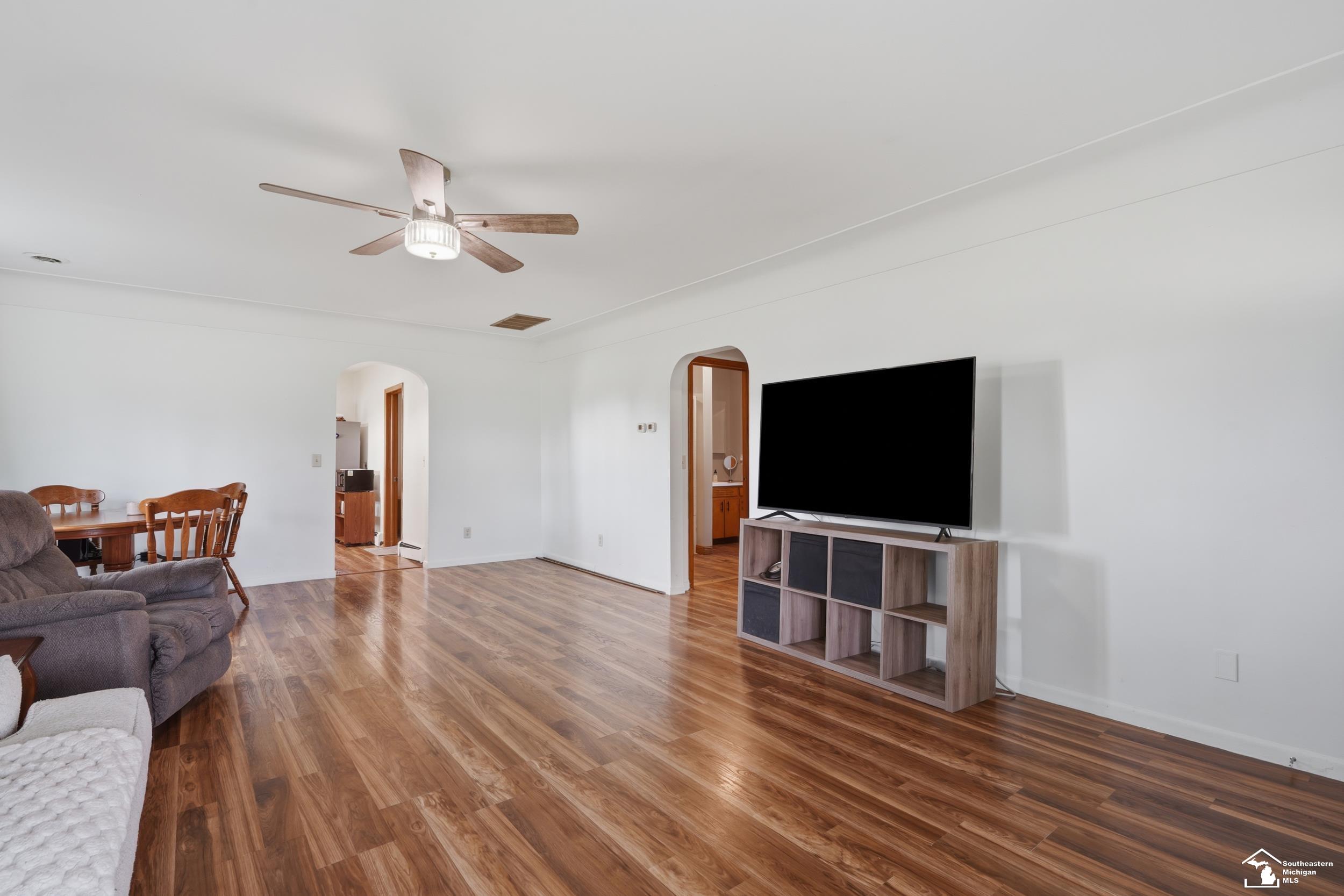 2870 Carleton Rockwood Road Carleton, MI 48117 - Photo 6 of 28