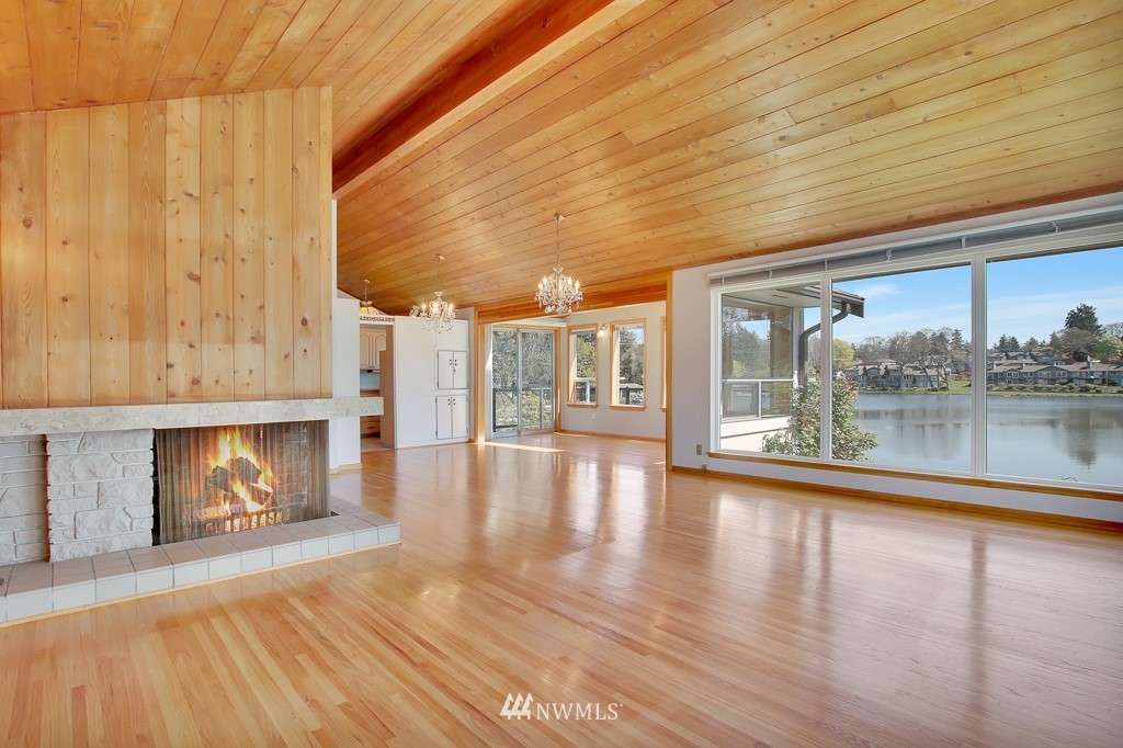 8901 Lake Steilacoom Point Road Southwest Lakewood, WA 98498 - Photo 15 of 40 Gallery Image 15