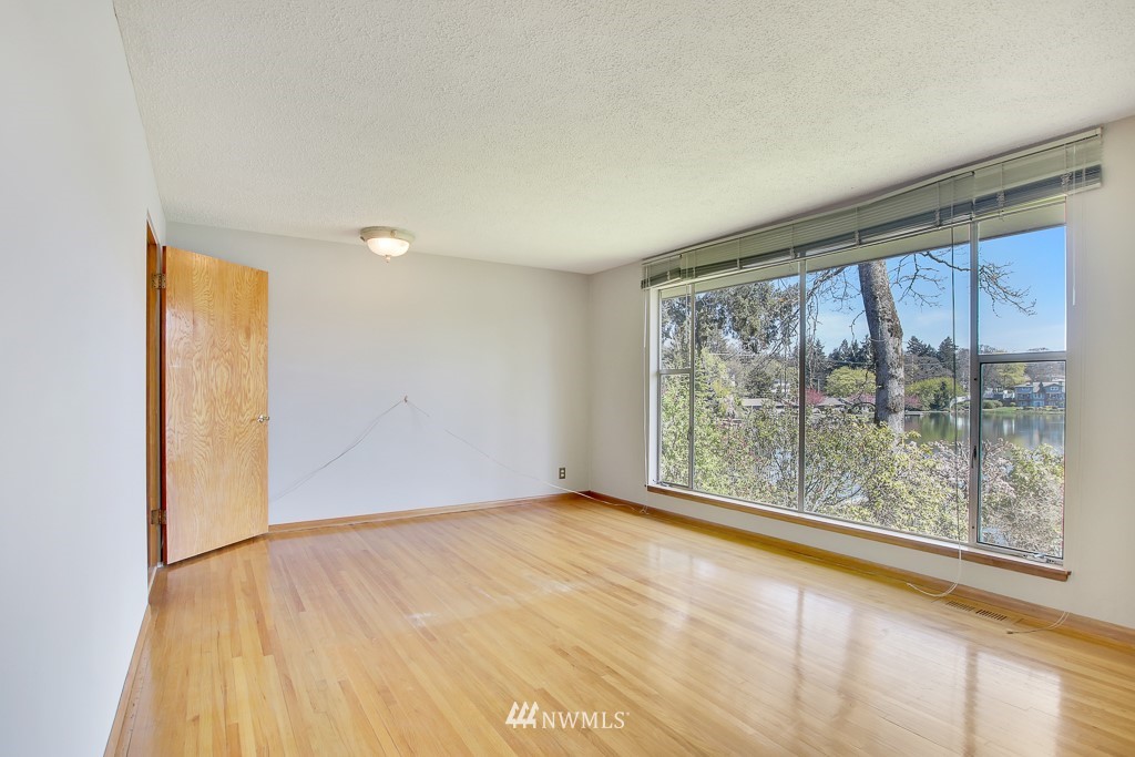 8901 Lake Steilacoom Point Road Southwest Lakewood, WA 98498 - Photo 22 of 40 Gallery Image 22
