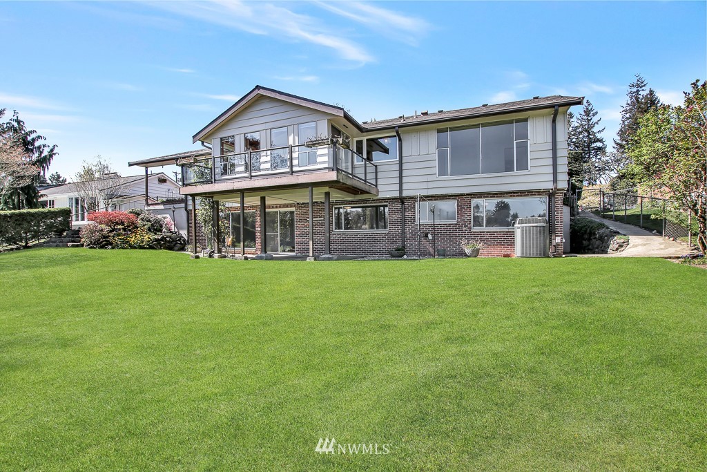 8901 Lake Steilacoom Point Road Southwest Lakewood, WA 98498 - Photo 36 of 40 Gallery Image 36