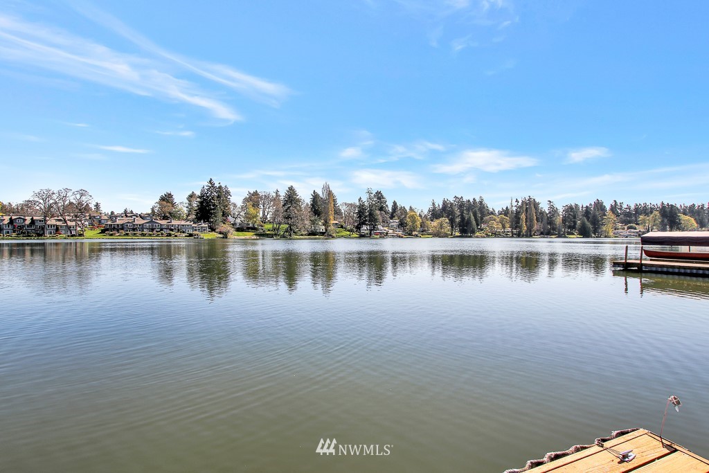 8901 Lake Steilacoom Point Road Southwest Lakewood, WA 98498 - Photo 5 of 40 Gallery Image 5