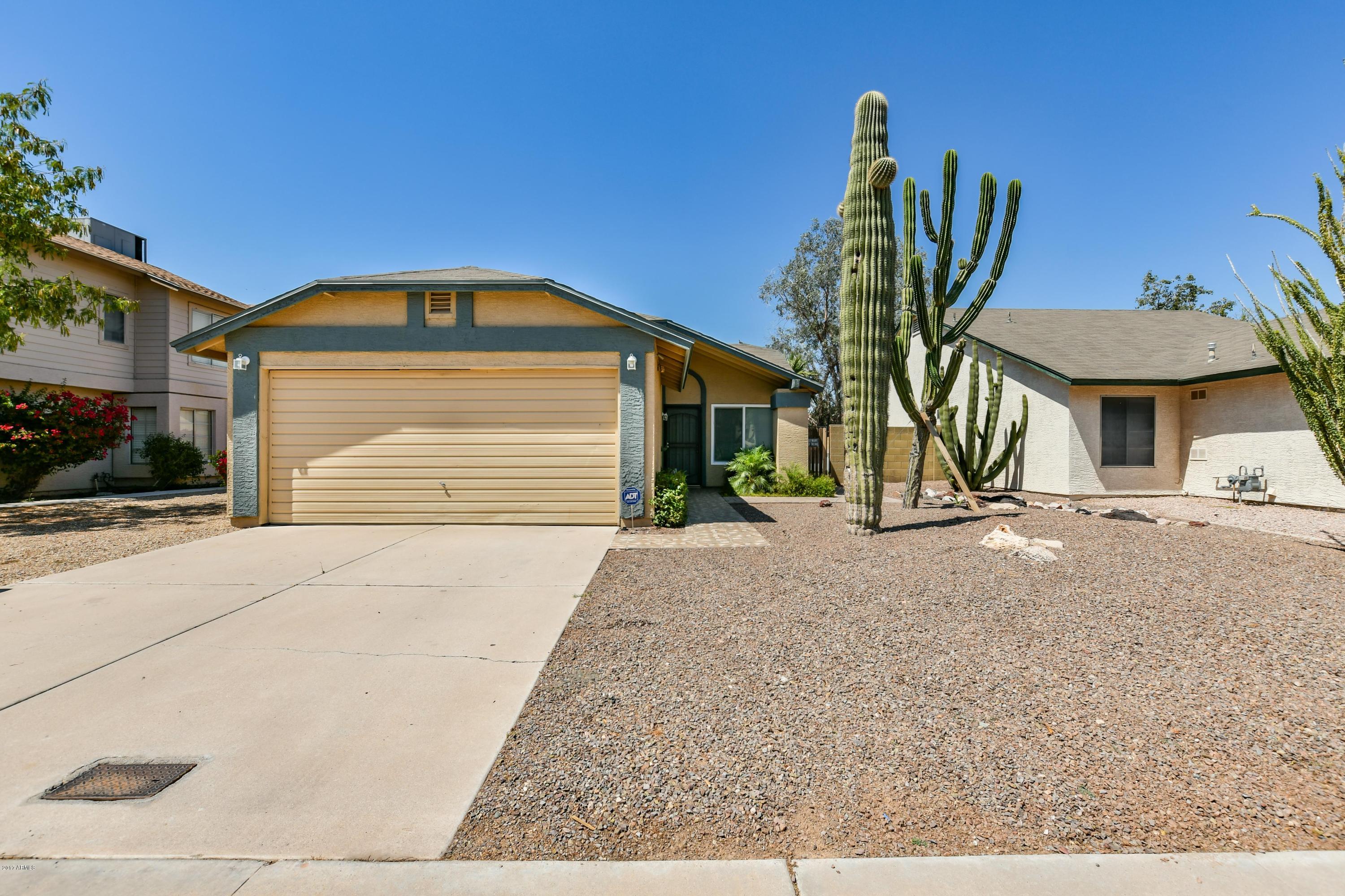 1714 East Darrel Road Phoenix, AZ 85042 - Photo 1 of 14 Darrel front