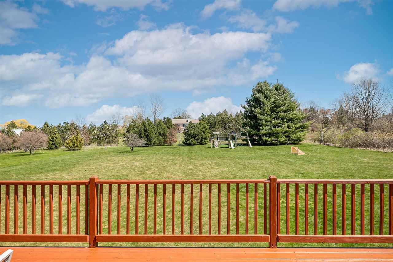 7284 Westwind Road Traverse City, MI 49686 - Photo 36 of 44 1887064-35.JPG