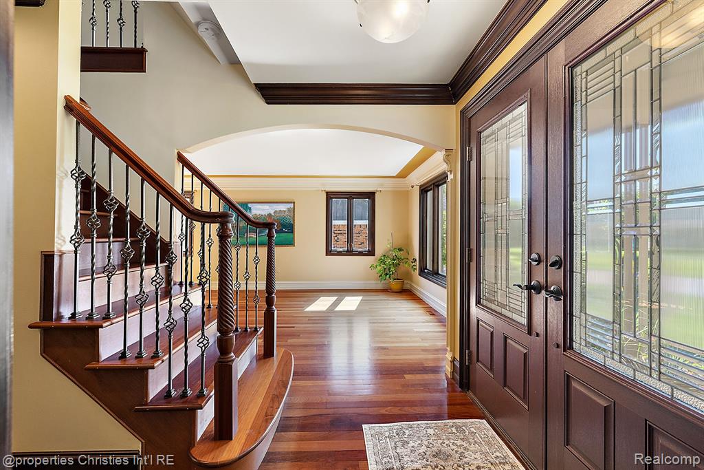 817 Stag Ridge Road Rochester Hills, MI 48309 - Photo 8 of 80