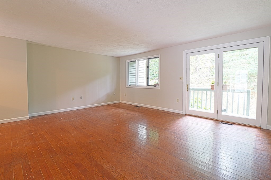 4 Deer Path, Unit 6 Maynard, MA 01754 - Photo 2 of 8 Gallery Image 2