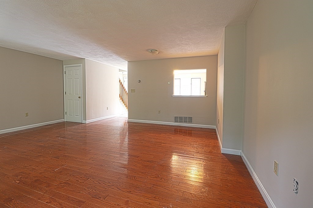 4 Deer Path, Unit 6 Maynard, MA 01754 - Photo 3 of 8 Gallery Image 3