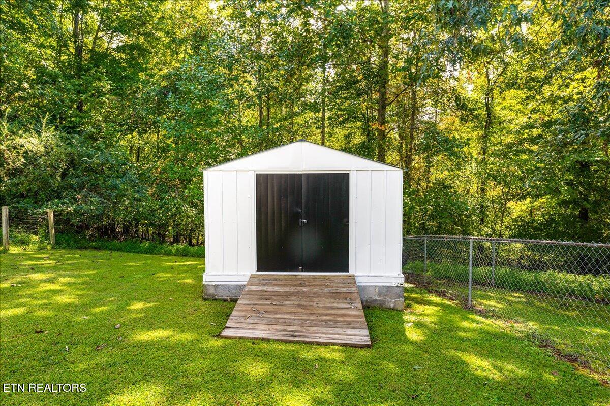 804 Pine Hollow Road Jacksboro, TN 37757 - Photo 33 of 43 Storage Shed