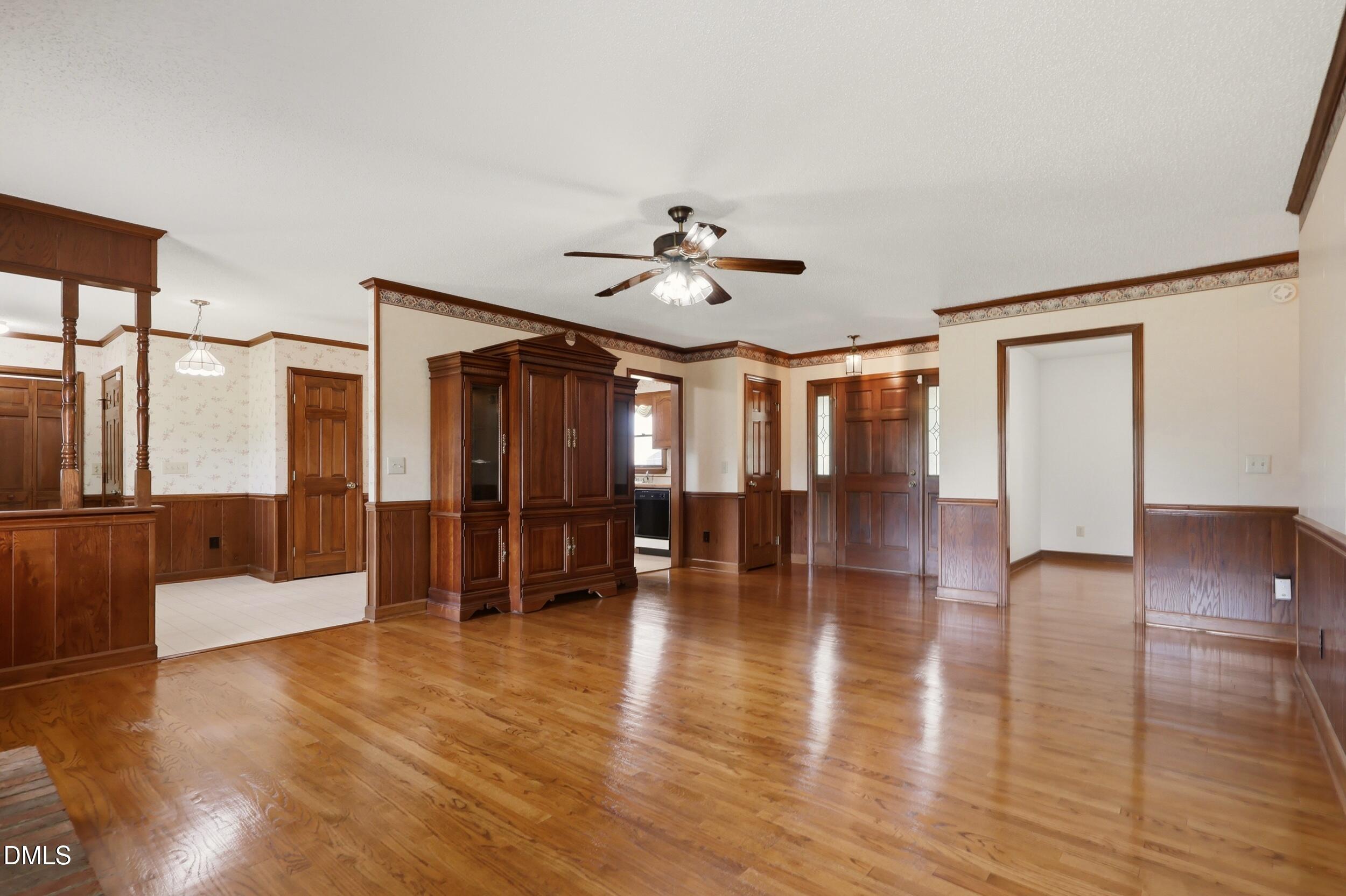 461 Cheeks Lane Graham, NC 27253 - Photo 5 of 32