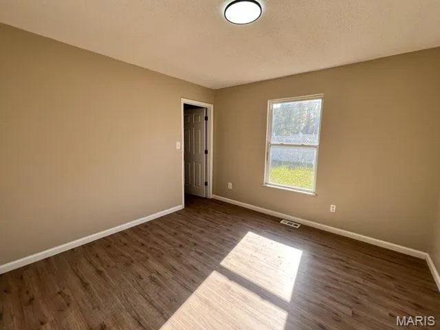 $199,900 | 12054 Criterion Avenue, St. Louis, MO 63138