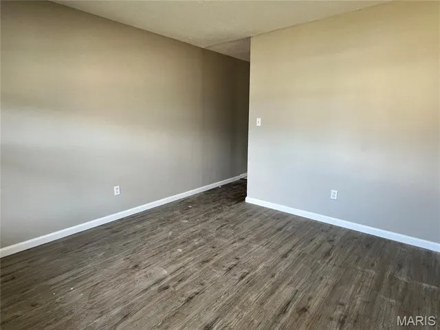 $199,900 | 12054 Criterion Avenue, St. Louis, MO 63138