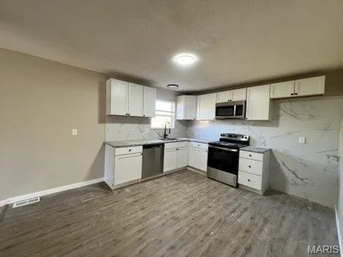 $199,900 | 12054 Criterion Avenue, St. Louis, MO 63138