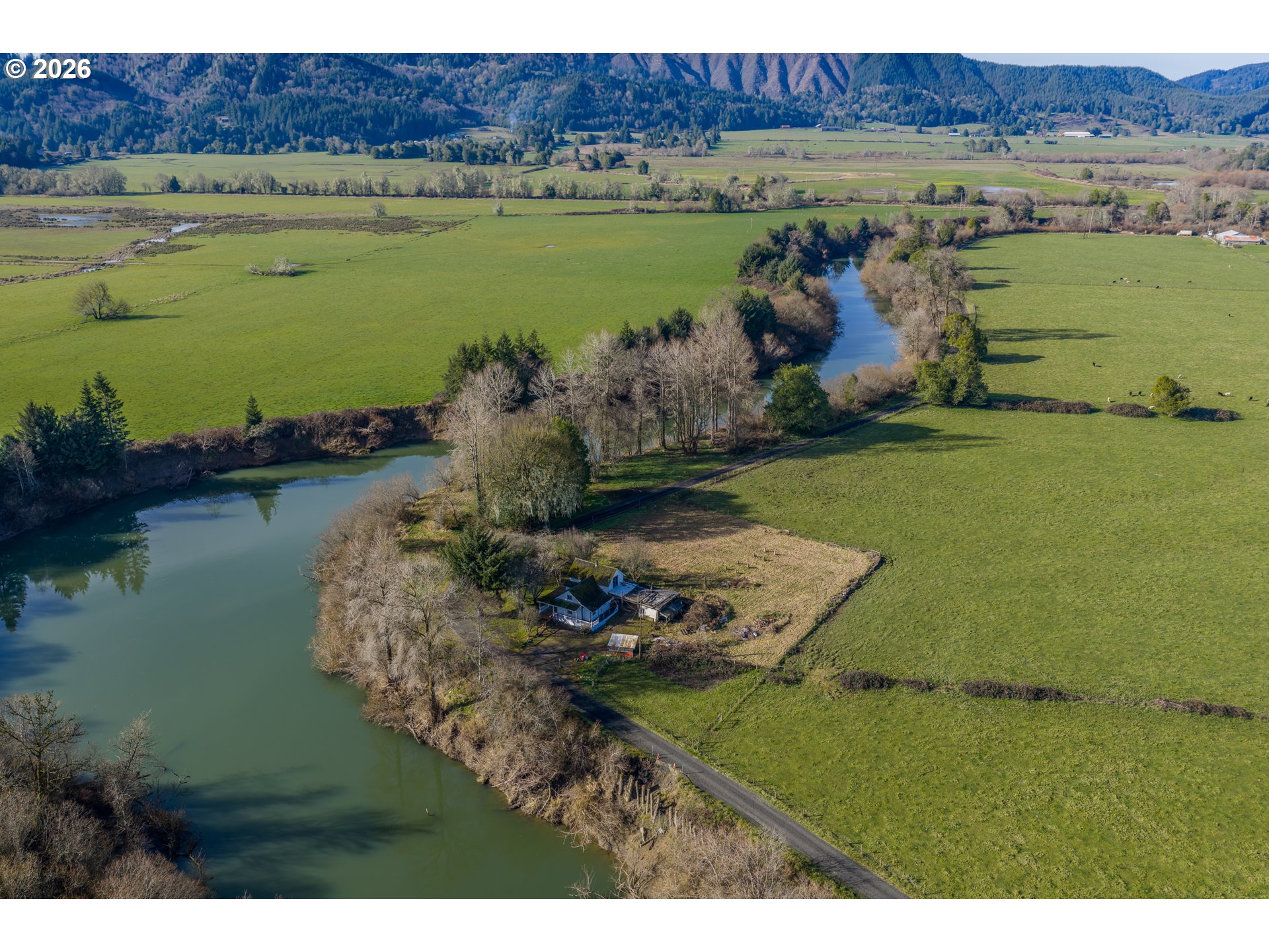93703 Lower Norway Lane Myrtle Point, OR 97458 - Photo 36 of 41
