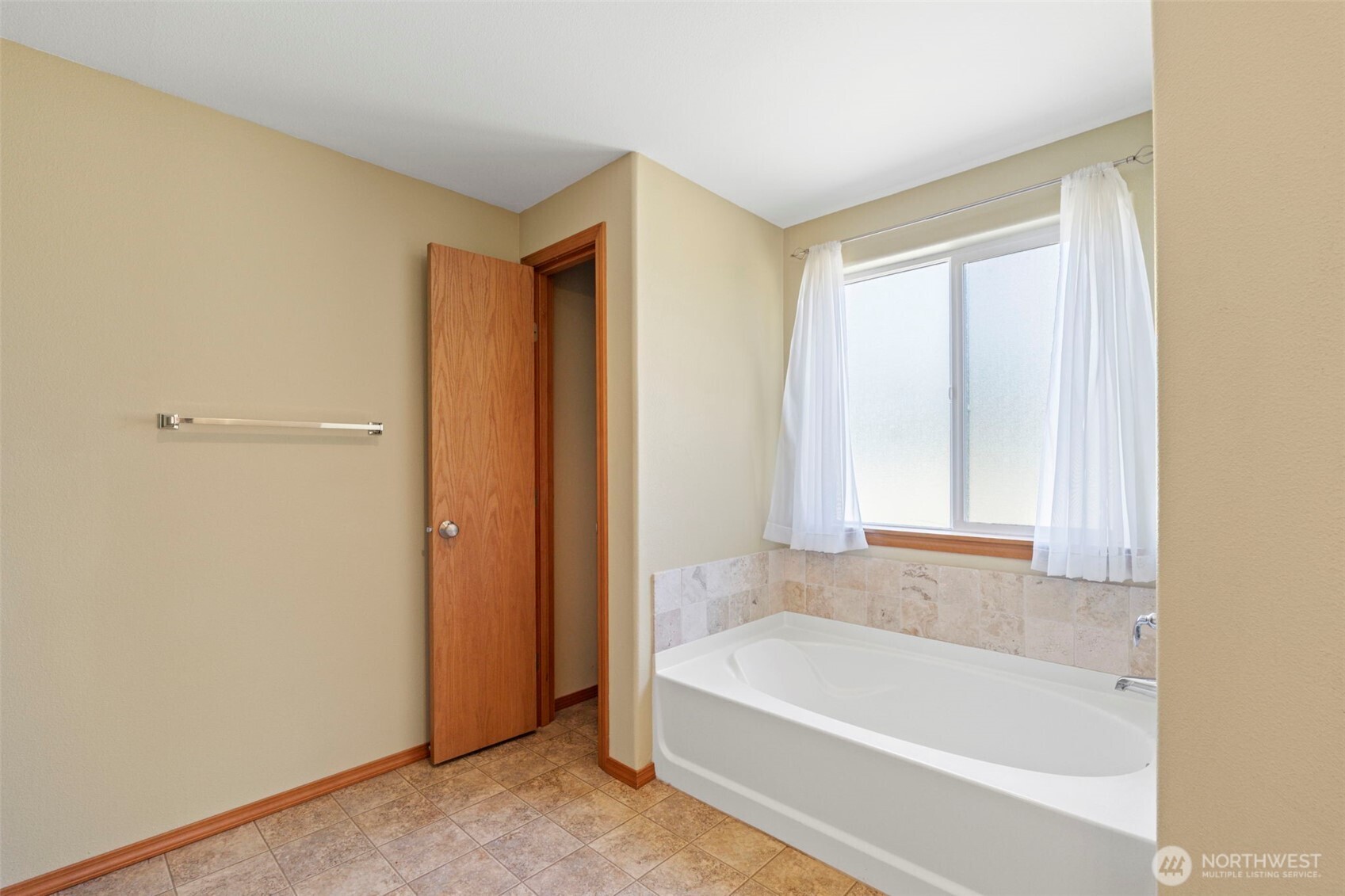 18408 Kohse Lane Southwest Rochester, WA 98579 - Photo 13 of 36