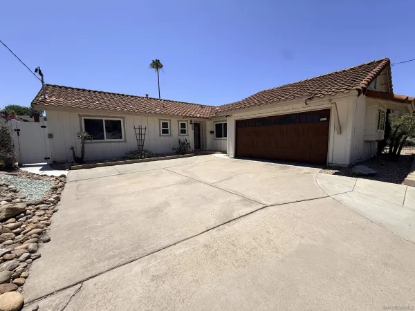$985,000 | 6531 Cowles Mountain Boulevard, San Diego, CA 92119