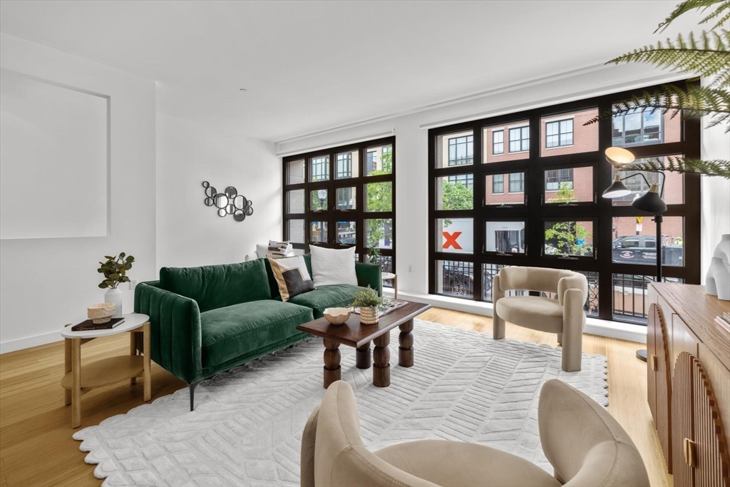 7 Warren Avenue, Unit 6 Boston, MA 02116 - Photo 12 of 33