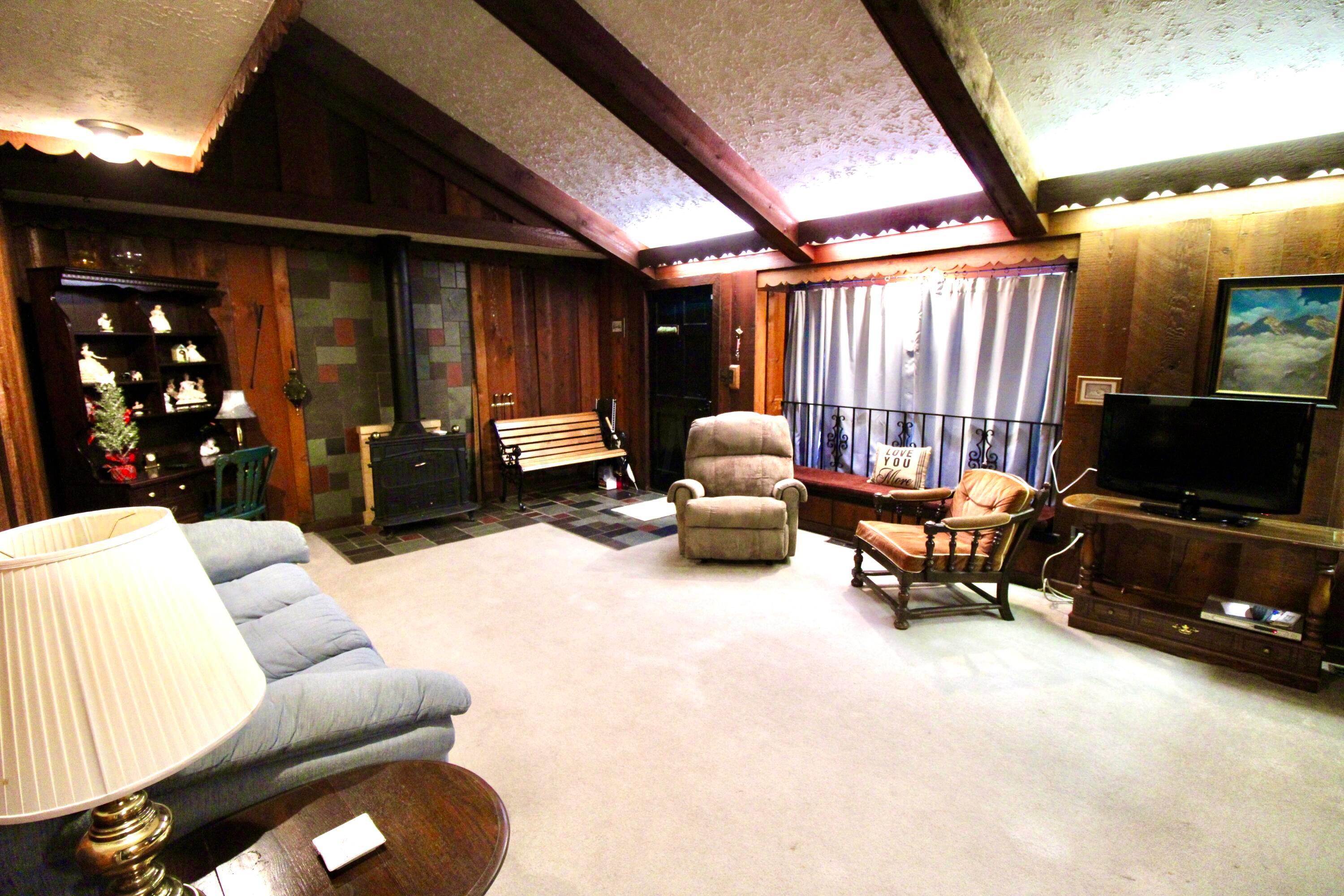 3464-3466 Eakin Road Columbus, OH 43204 - Photo 3 of 51 Great Room
