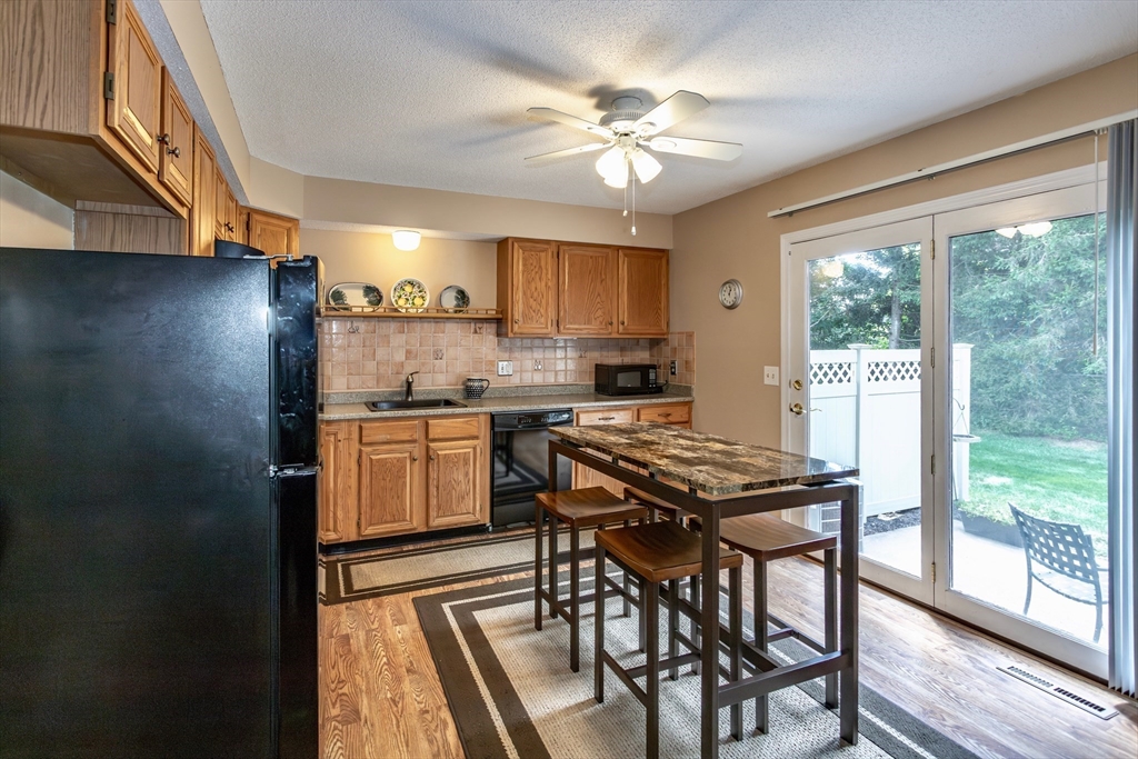 150 Hillside Road, Unit 22 Westfield, MA 01085 - Photo 11 of 31 Gallery Image 11