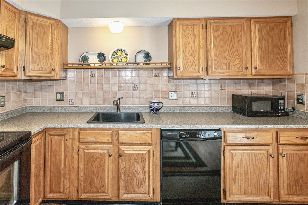 150 Hillside Road, Unit 22 Westfield, MA 01085 - Photo 10 of 31 Gallery Image 10