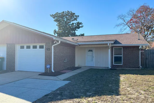 $2,100 | 93 Cutter Lane, Shalimar, FL 32579