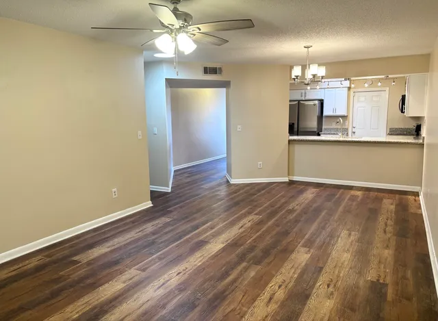 $2,100 | 93 Cutter Lane, Shalimar, FL 32579