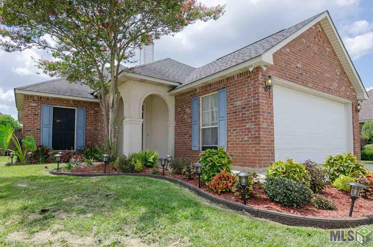 2046 Hunters Way Drive Baton Rouge, LA 70816 - Photo 1 of 17 Front View