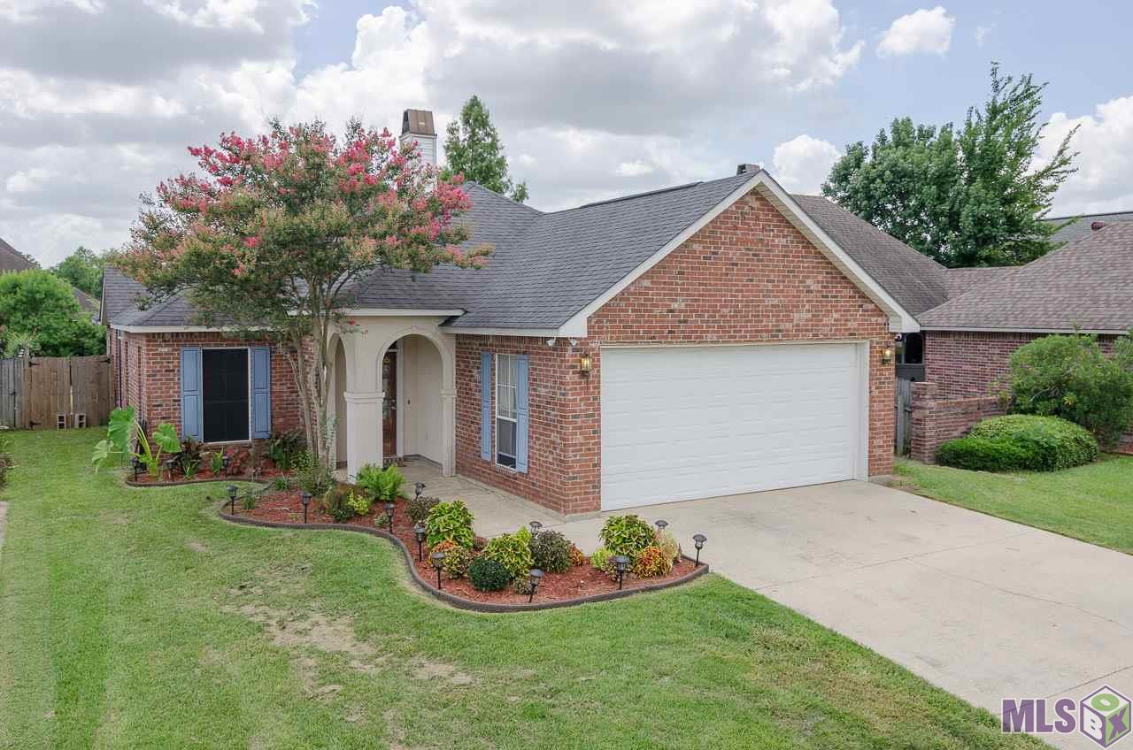 2046 Hunters Way Drive Baton Rouge, LA 70816 - Photo 2 of 17 Elevated Front View