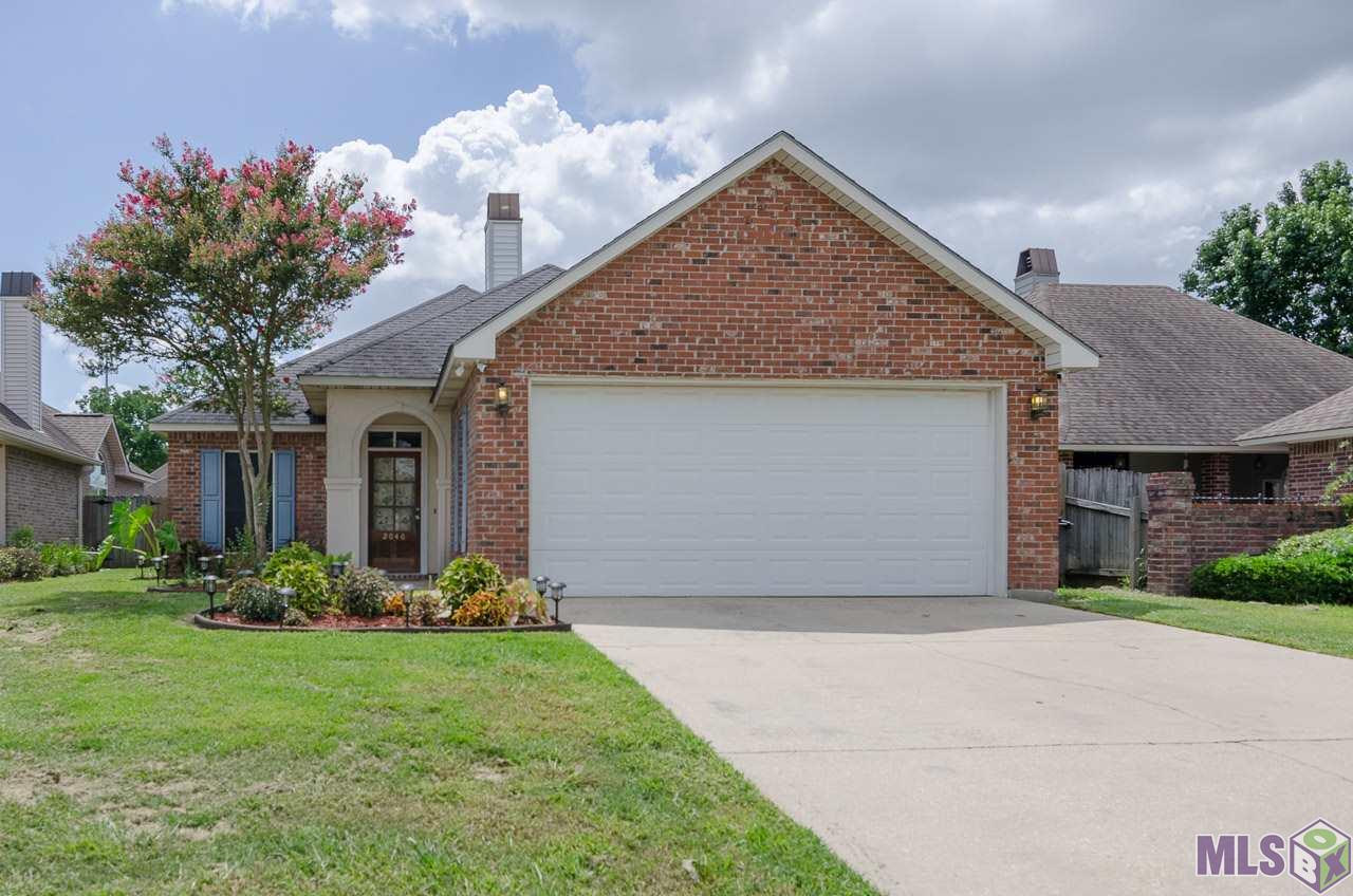 2046 Hunters Way Drive Baton Rouge, LA 70816 - Photo 3 of 17 Front View