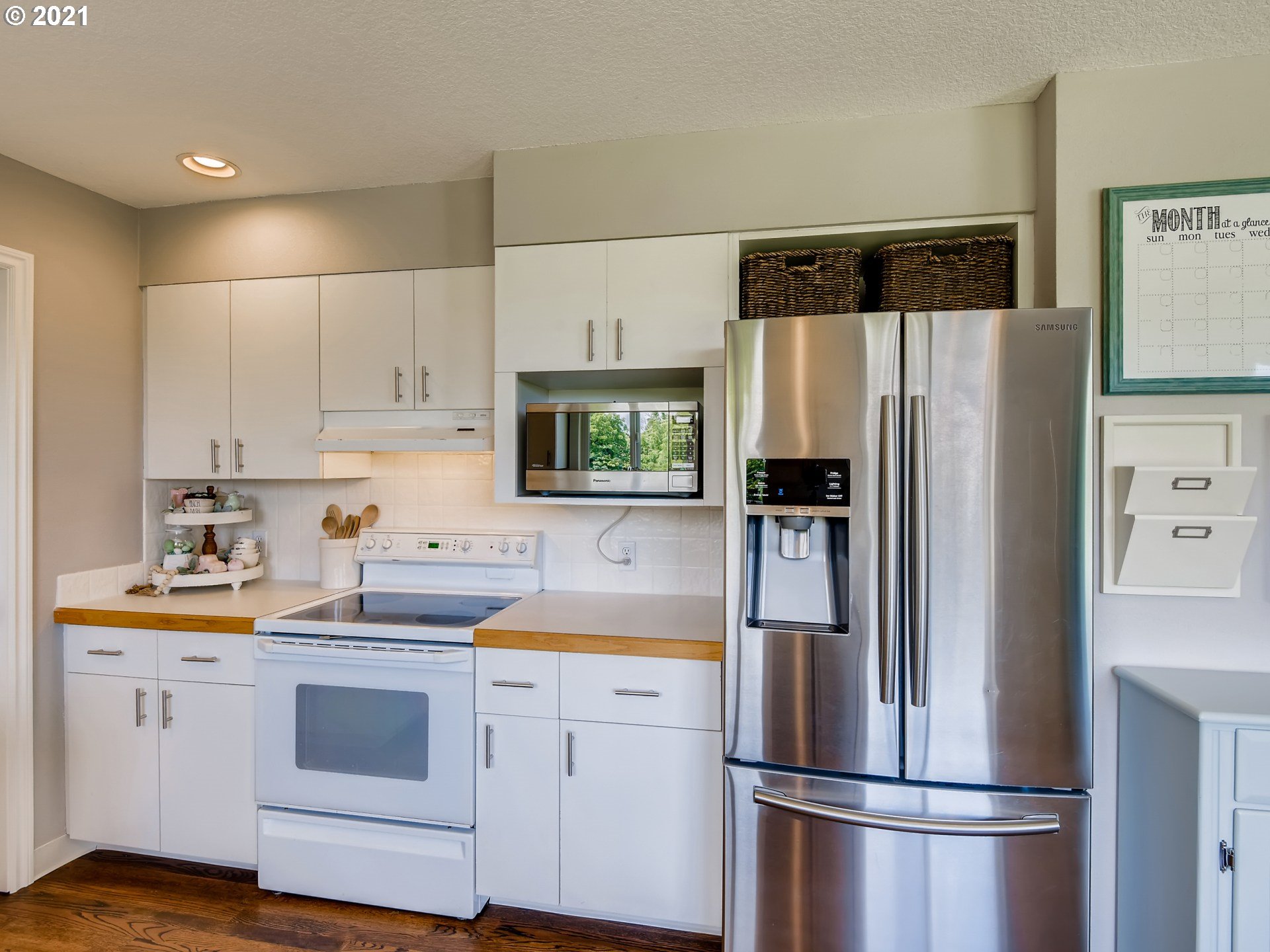 180 Northeast Williams Road Gresham, OR 97080 - Photo 12 of 26 Gallery Image 12