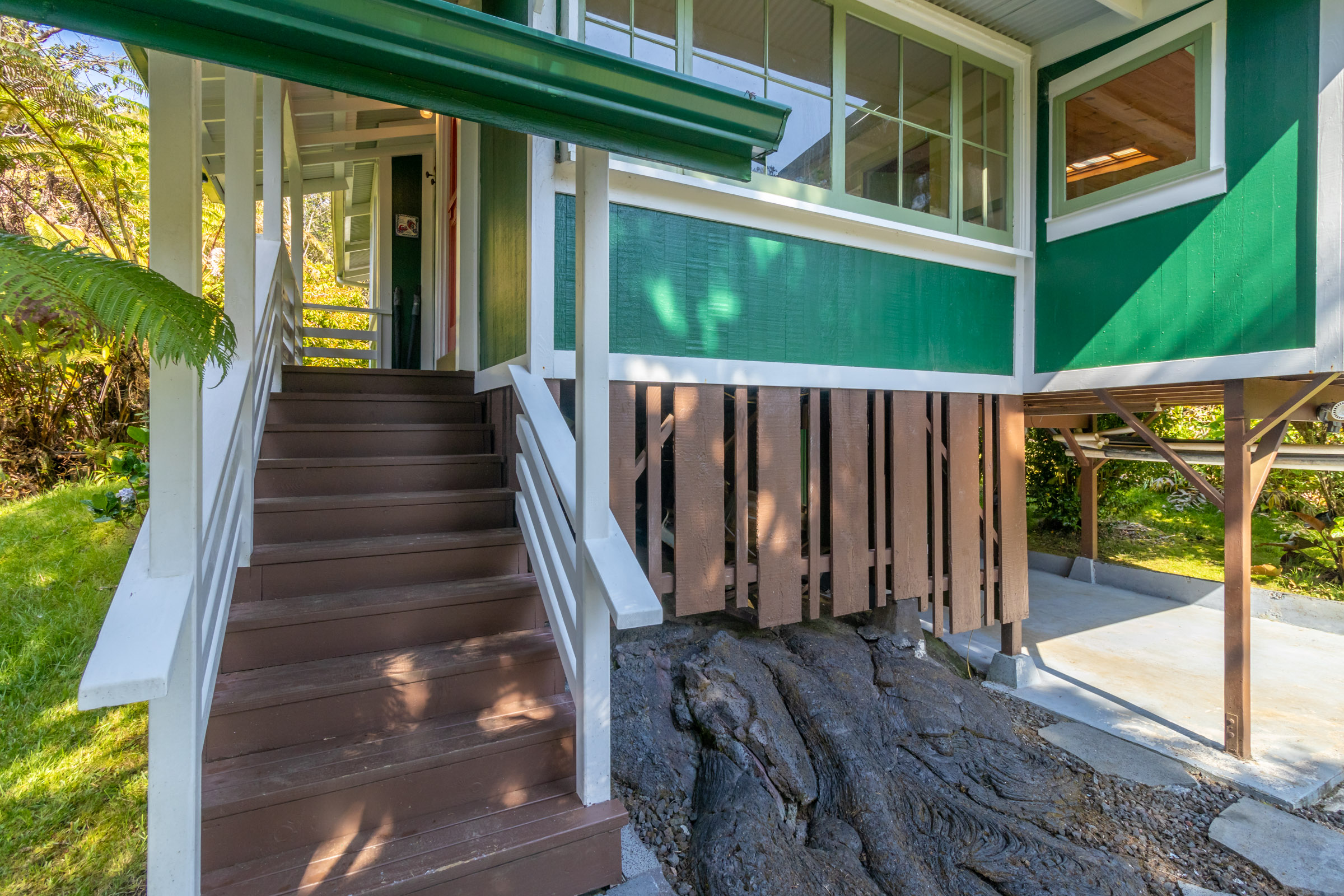 19-4035 Wright Road Volcano, HI 96785 - Photo 25 of 25 a view of a house with a balcony