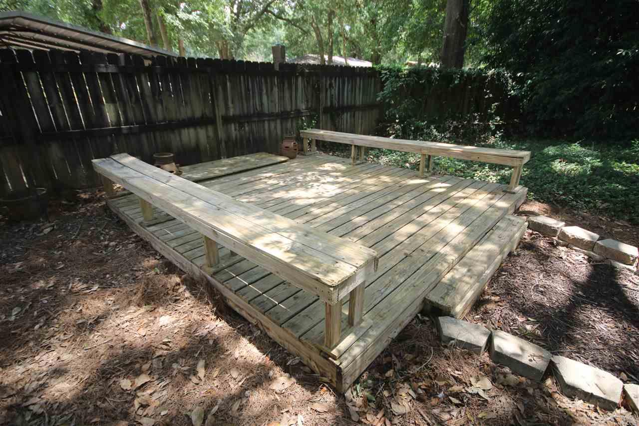 4722 Ridge Pointe Drive Pace, FL 32571 - Photo 46 of 50 bench seating.