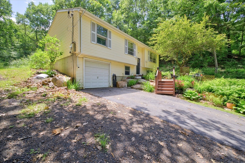 50 Monson Road Wales, MA 01081 - Photo 33 of 34