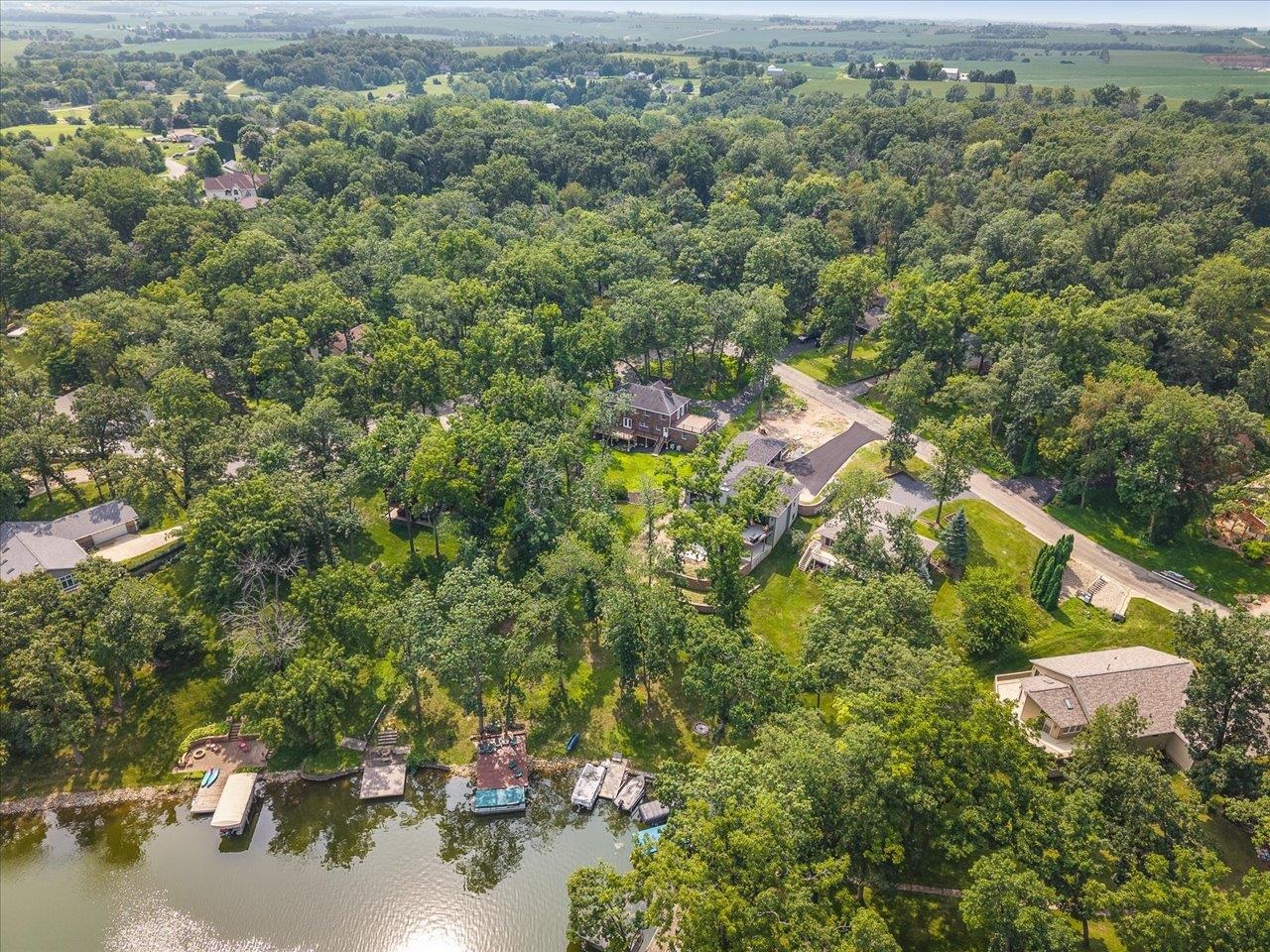 1927 Baintree Road Lake Summerset, IL 61019 - Photo 69 of 71 an aerial view of a houses with a yard