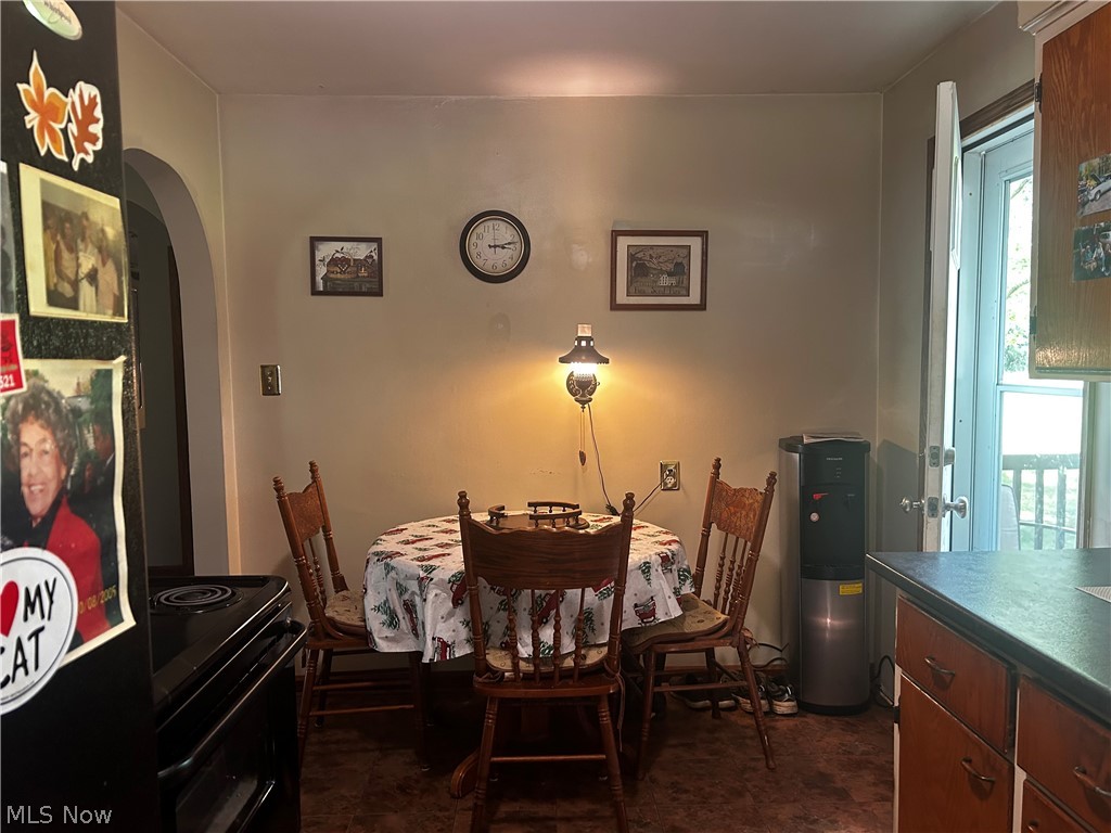 5742 Grove Road Clinton, OH 44216 - Photo 8 of 37 Eat in Kitchen