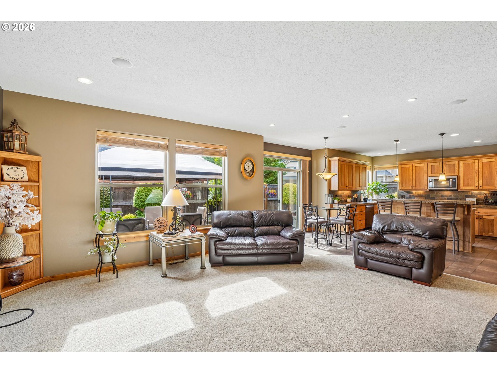 286 Southeast Condor Drive Gresham, OR 97080 - Photo 8 of 48