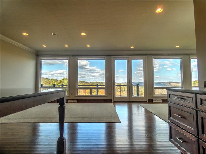 2121 John's Ridge Road Coraopolis, PA 15108 - Photo 9 of 22 Gallery Image 9