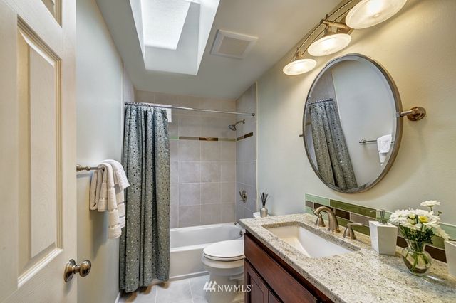 $806,888 | 6112 142nd Court Northeast, Redmond, WA 98052