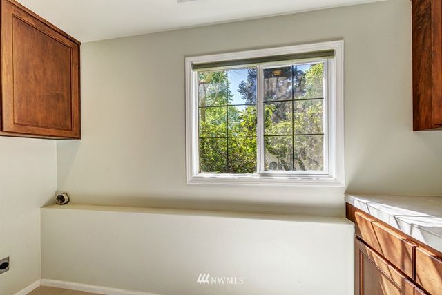 $806,888 | 6112 142nd Court Northeast, Redmond, WA 98052