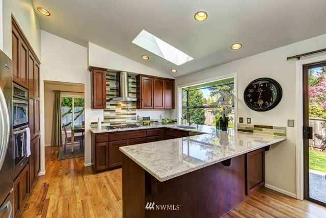 $806,888 | 6112 142nd Court Northeast, Redmond, WA 98052