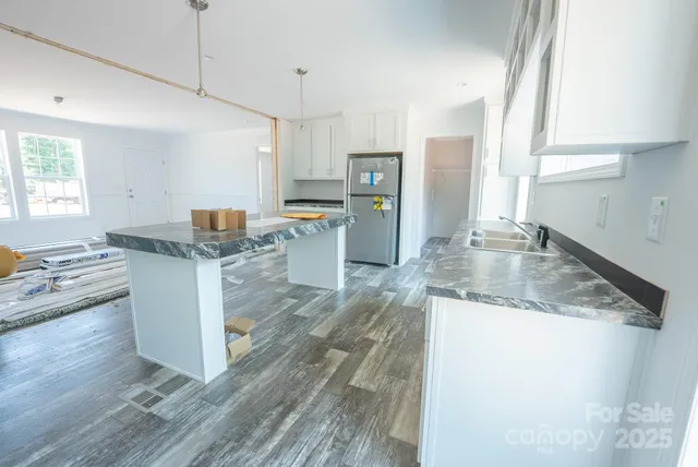 $289,900 | 1853 Hill River Road, Unit 1, Hiddenite, NC 28636