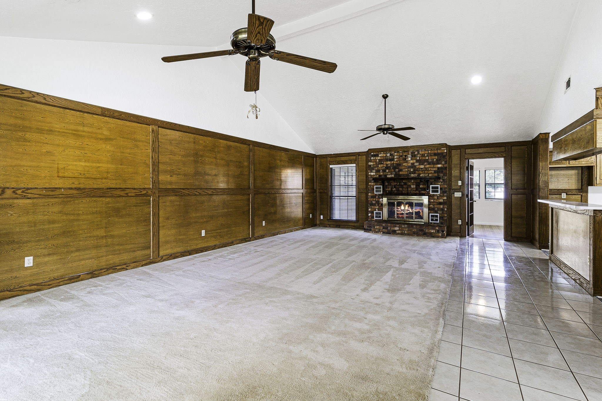 13180 Morgan Drive Splendora, TX 77372 - Photo 4 of 34 a view of a livingroom with furniture and a ceiling fan
