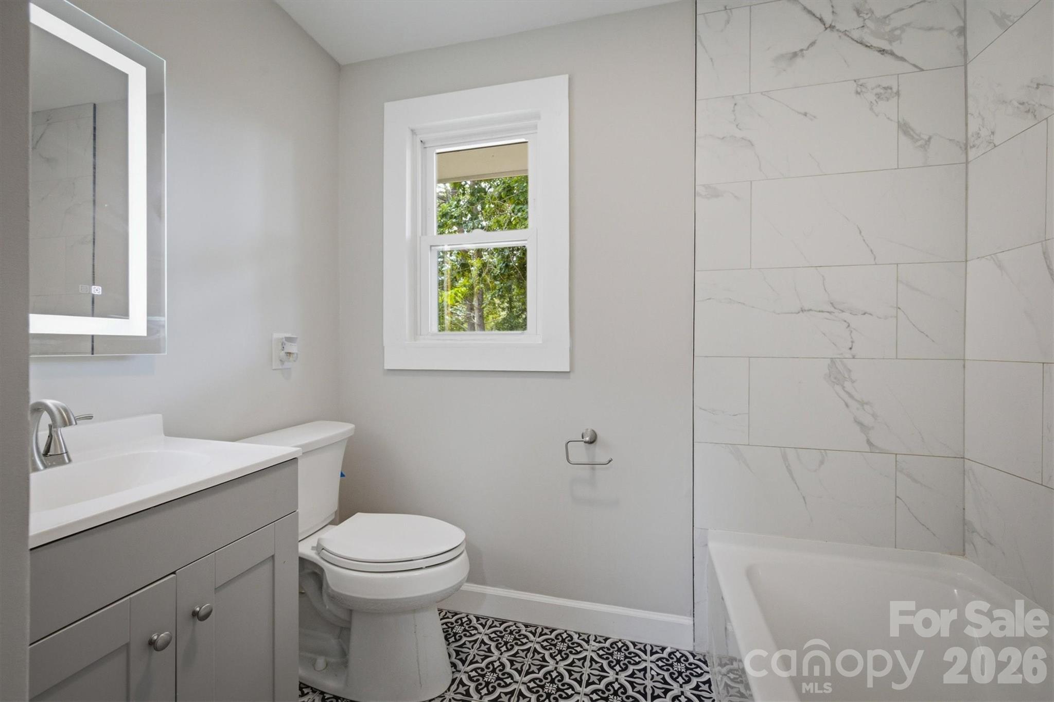 1450 3rd Street Southwest Hickory, NC 28602 - Photo 9 of 20