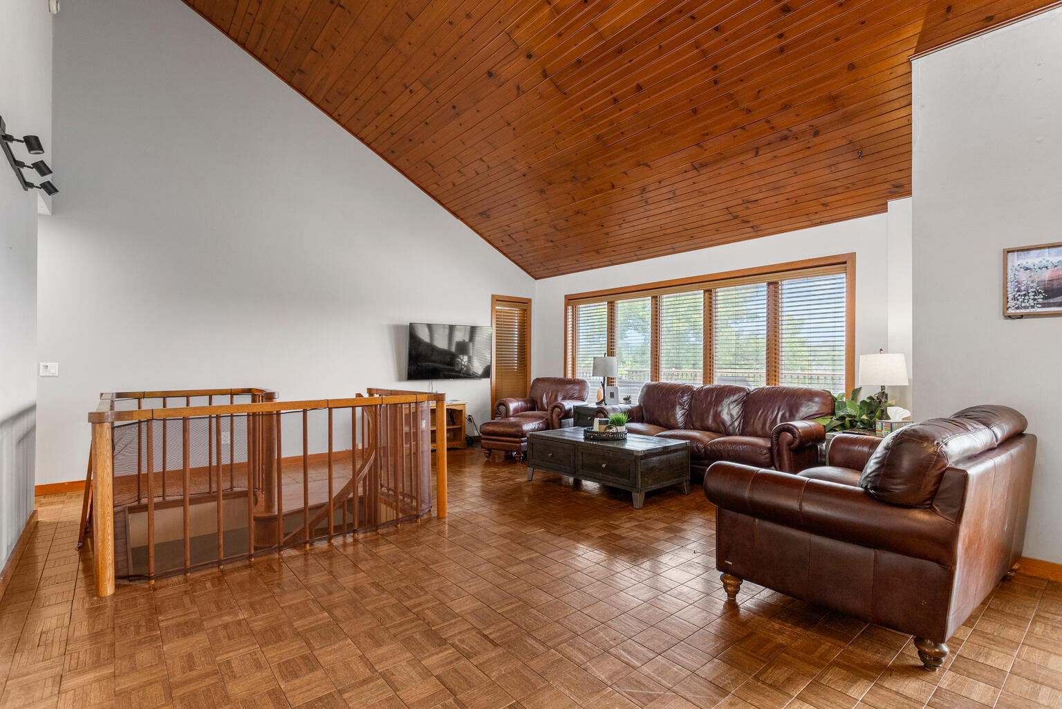 690 North Cove Court Decatur, IL 62521 - Photo 16 of 50 a living room with furniture